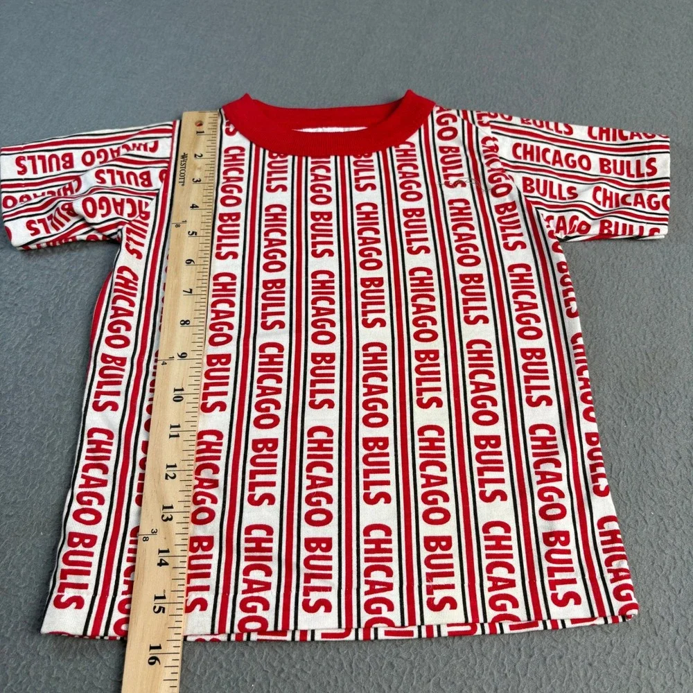 Vintage Chicago Bulls Kids T-Shirt and Shorts Set Size 4 Made in USA 90s NBA